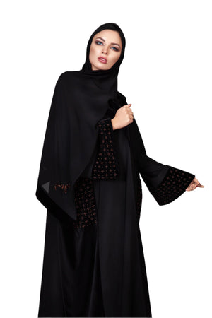 BLACK EMBROIDERED VELVET BISHT ABAYA.