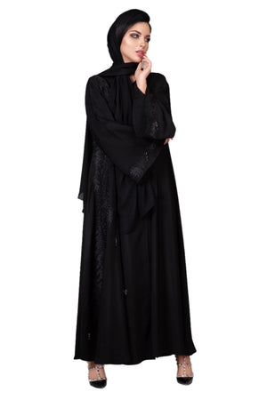 BLACK  ECCENTRIC EMBROIDERED SOALON TRIPLE CLOCHE ABAYA.