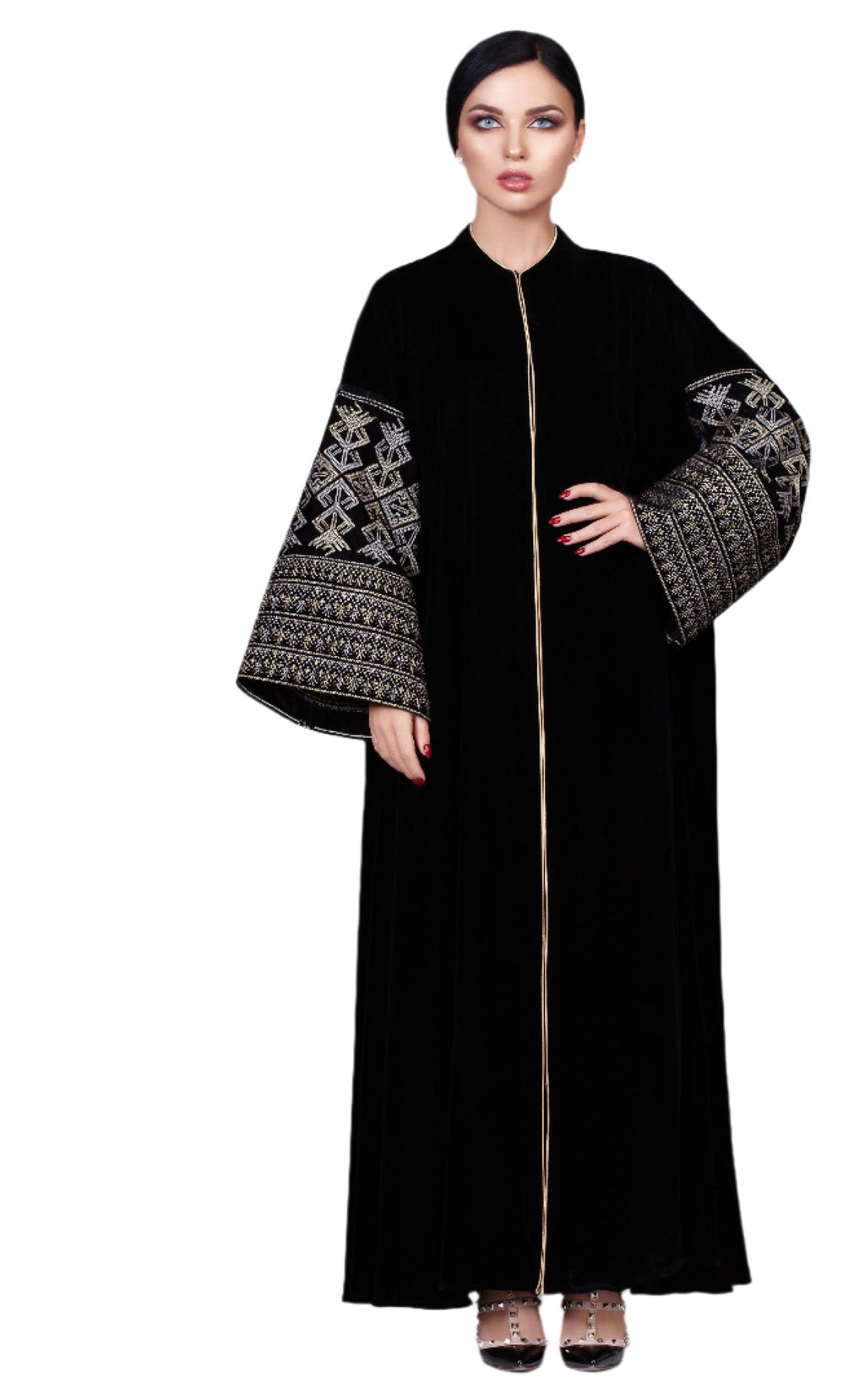 BLACK EMBROIDERED VELVET BISHT ABAYA.