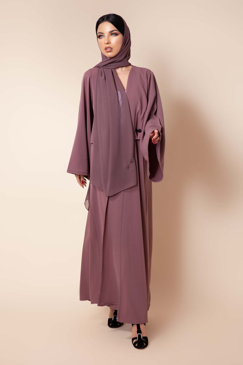 OLD ROSE BUTTON PLEATED CREPE ABAYA.