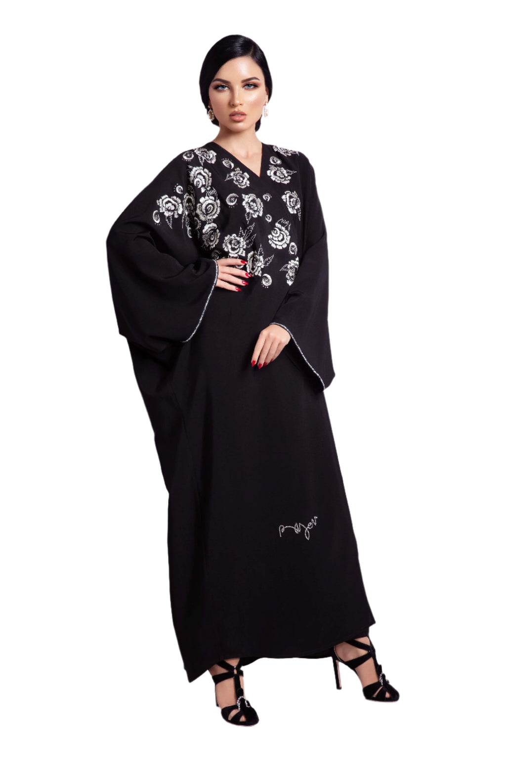 BLACK FLOWER EMBROIDERY BISHT ABAYA.