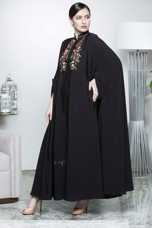BLACK FLORAL EMBROIDERED CAPE SOALON ABAYA.