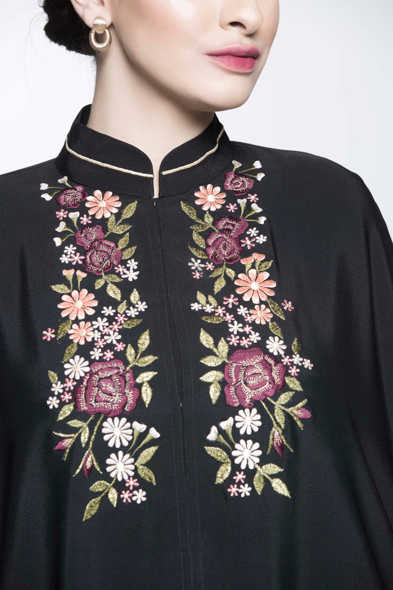 BLACK FLORAL EMBROIDERED CAPE SOALON ABAYA.