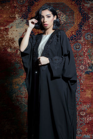 BLACK LACE EMBROIDERED SOALON OPEN ABAYA.