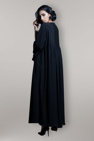 BLACK FRONT EMBROIDERED SOALON ABAYA.