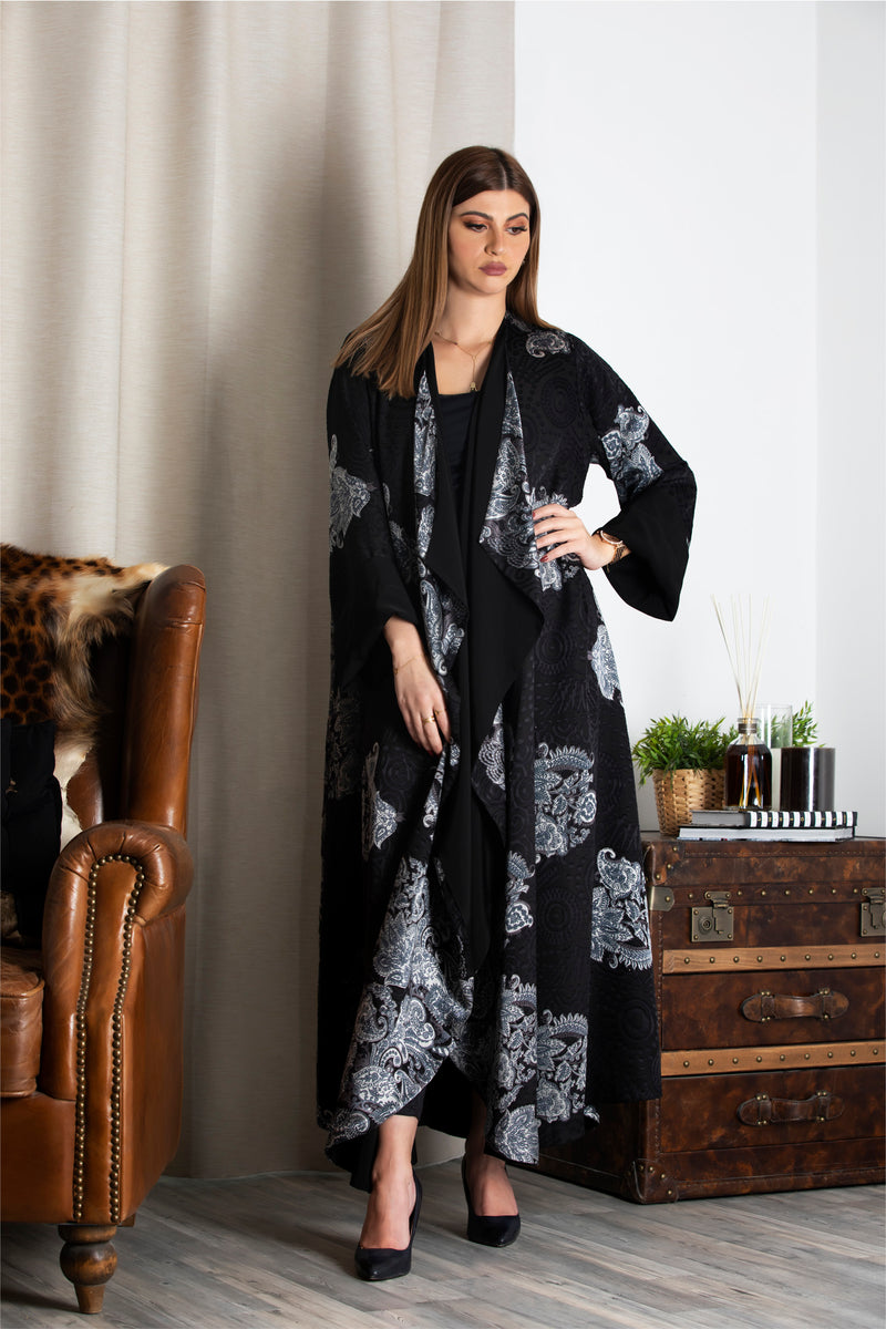 BLACK DOUBLE FACE PATTERNED OPEN ABAYA.