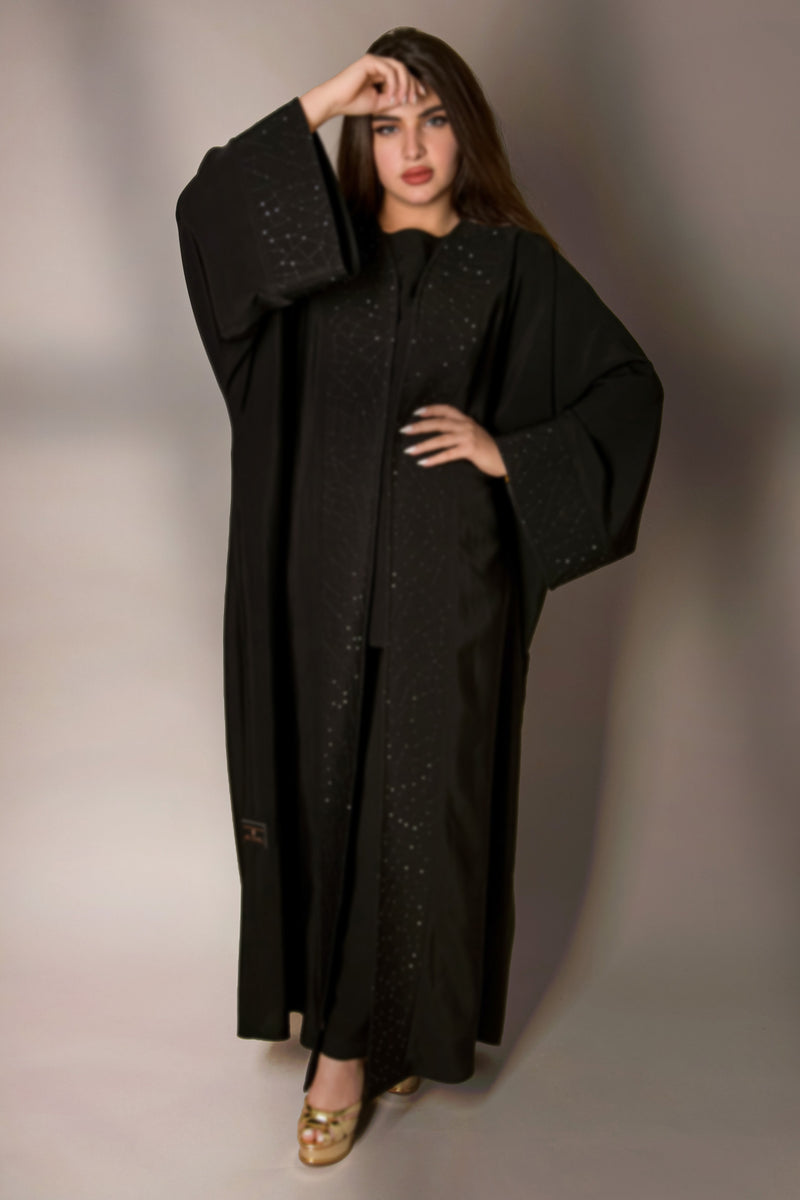 BLACK STAR GAZE LAPELS CRYSTALLIZED ABAYA.