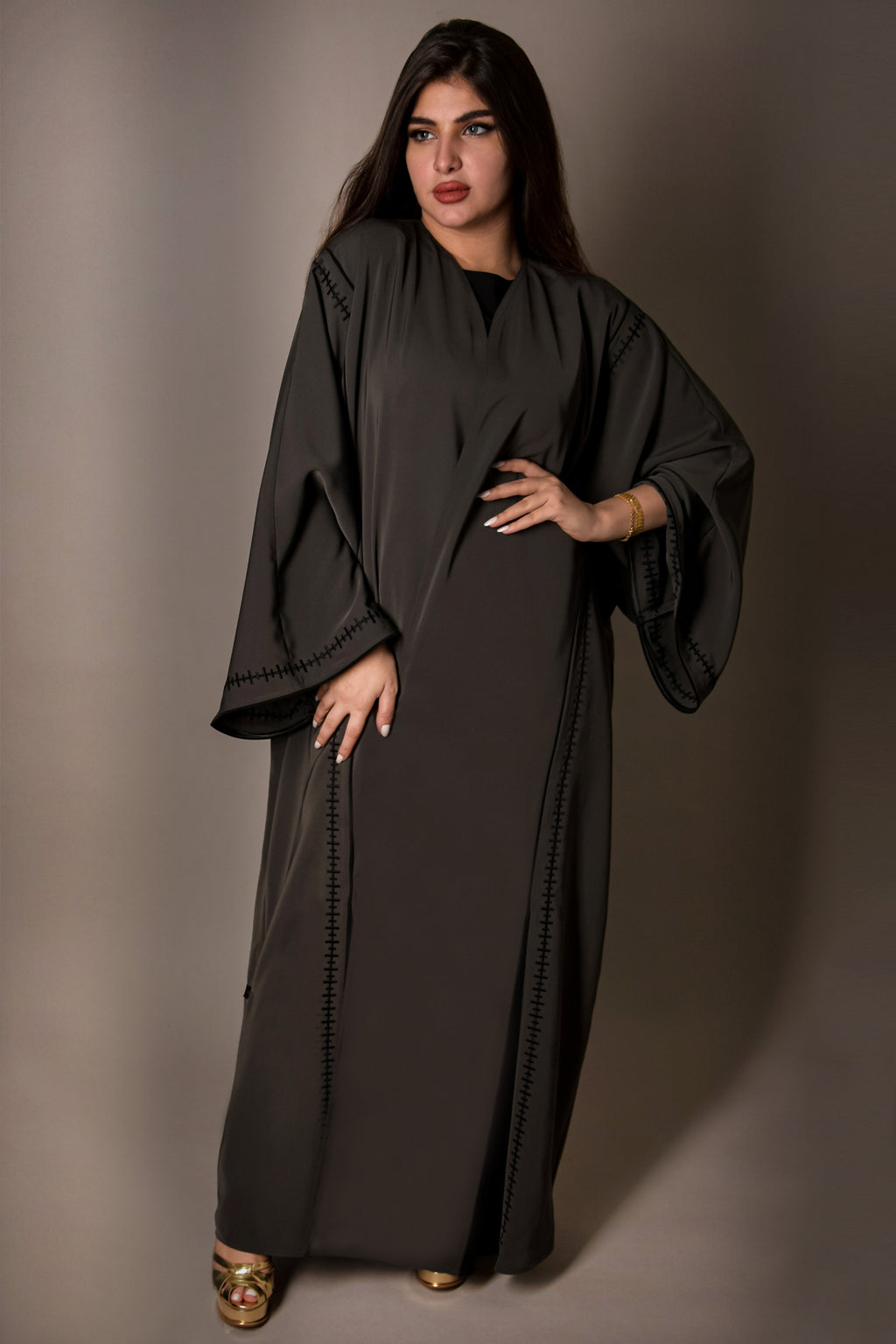 DARK GREY HAND EMBROIDERED SLEEVE CREPE ABAYA.