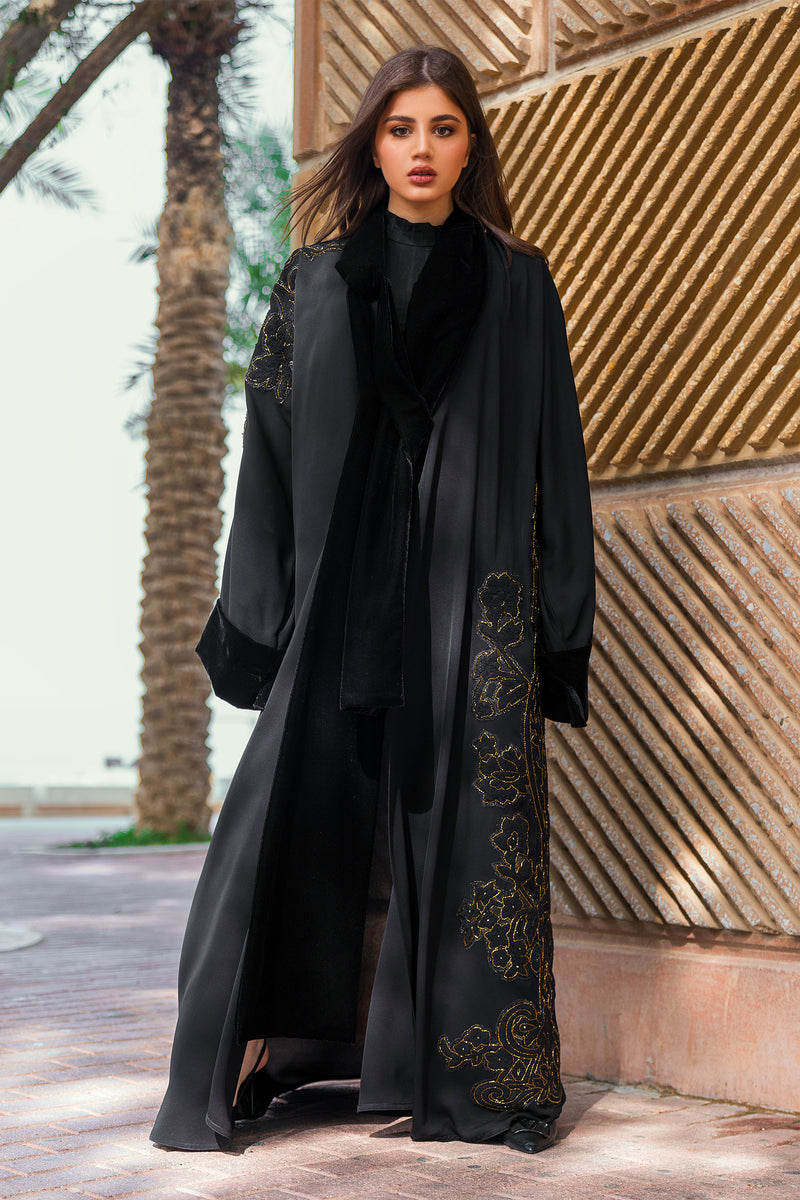 BLACK EMBRODERED SOALON OPEN ABAYA