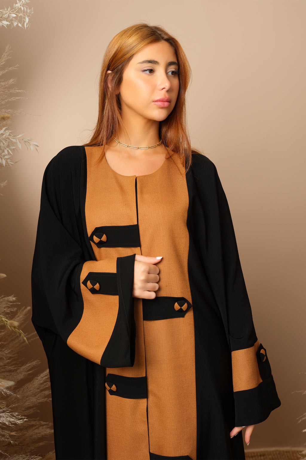 BLACK TANGERINE SOALON CUT SLEEVE  CLOSED ABAYA