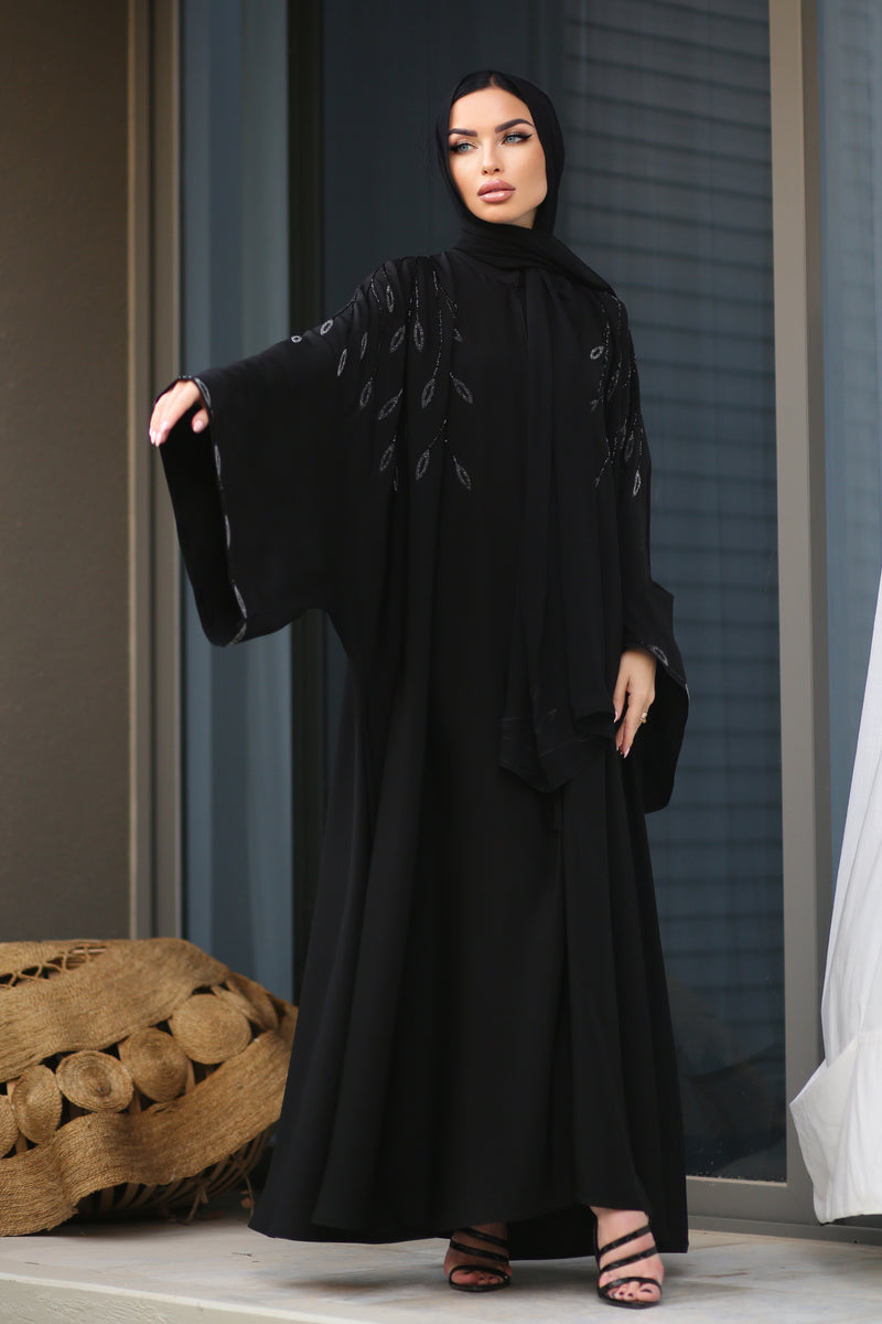 FLY CRYSTALIZED SOALON BISHT ABAYA