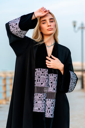 MODERN EMBROIDERY WITH VELVET