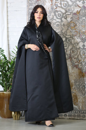 WHITE BLACK COLLAR SATIN OPEN ABAYA