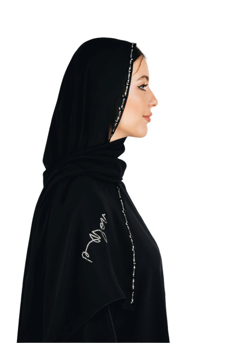    سكارف أسود شيفون سواروفسكي .