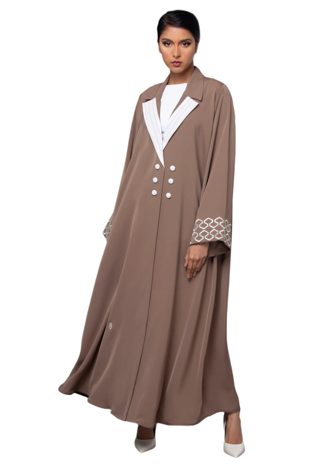 BEIGE COLLARED BUTTONED CREPE ABAYA.