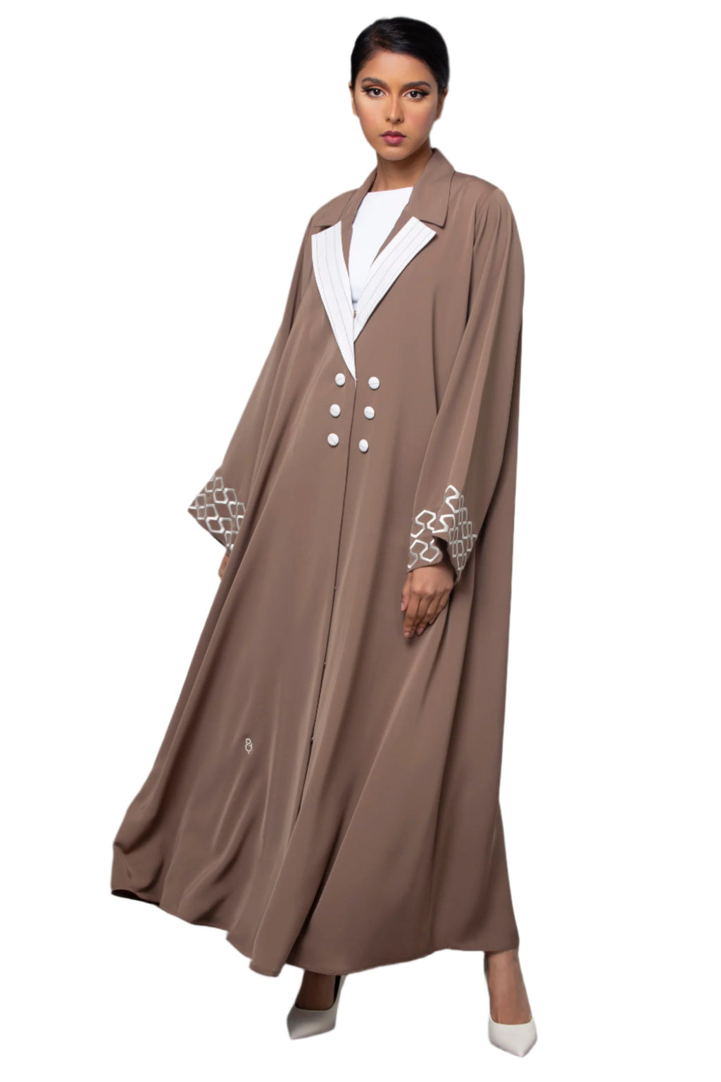 BEIGE COLLARED BUTTONED CREPE ABAYA.
